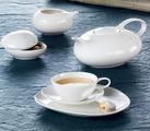 Bílý porcelán